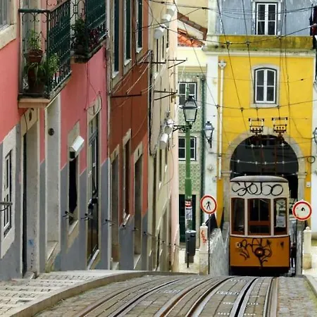 Bairro Alto Centre Of * Lizbona